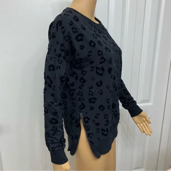Z Supply Black Flocked Leopard Velvet embossed Top Sweatshirt size XS - Picture 6 of 15